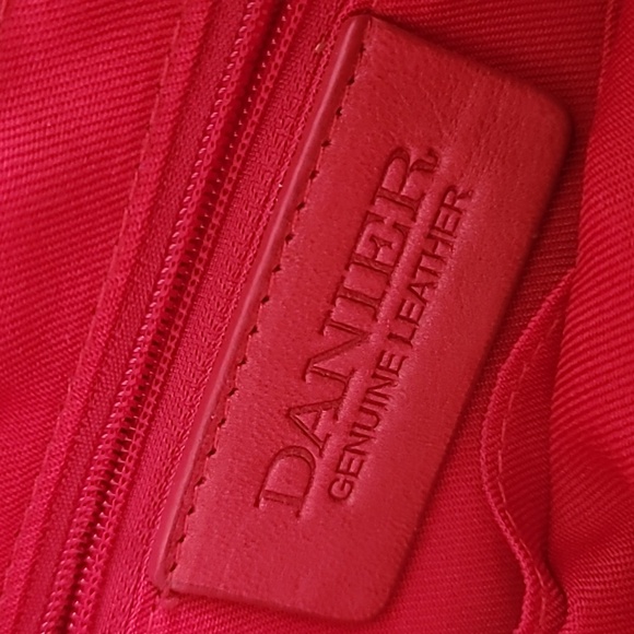 Danier Leather Purse - Picture 4 of 5